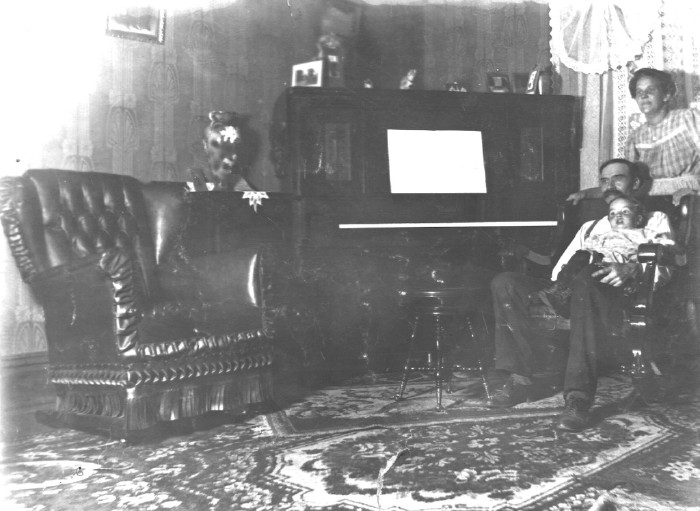 Martha's sitting room, about 1913, in Minneapolis