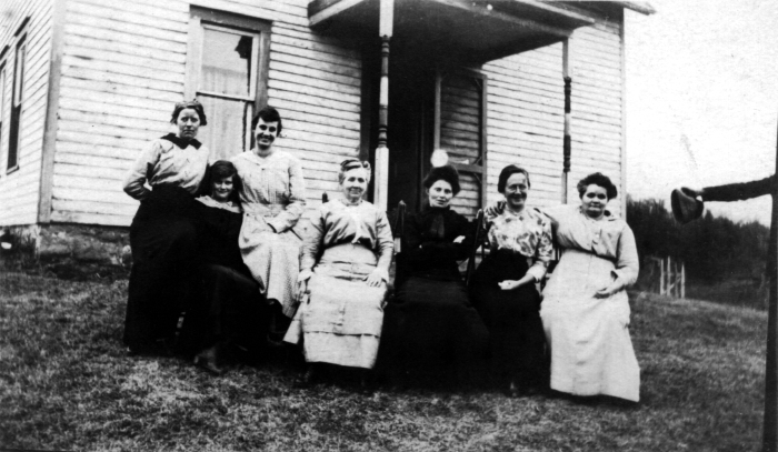 Group at the Nundahls', about 1919